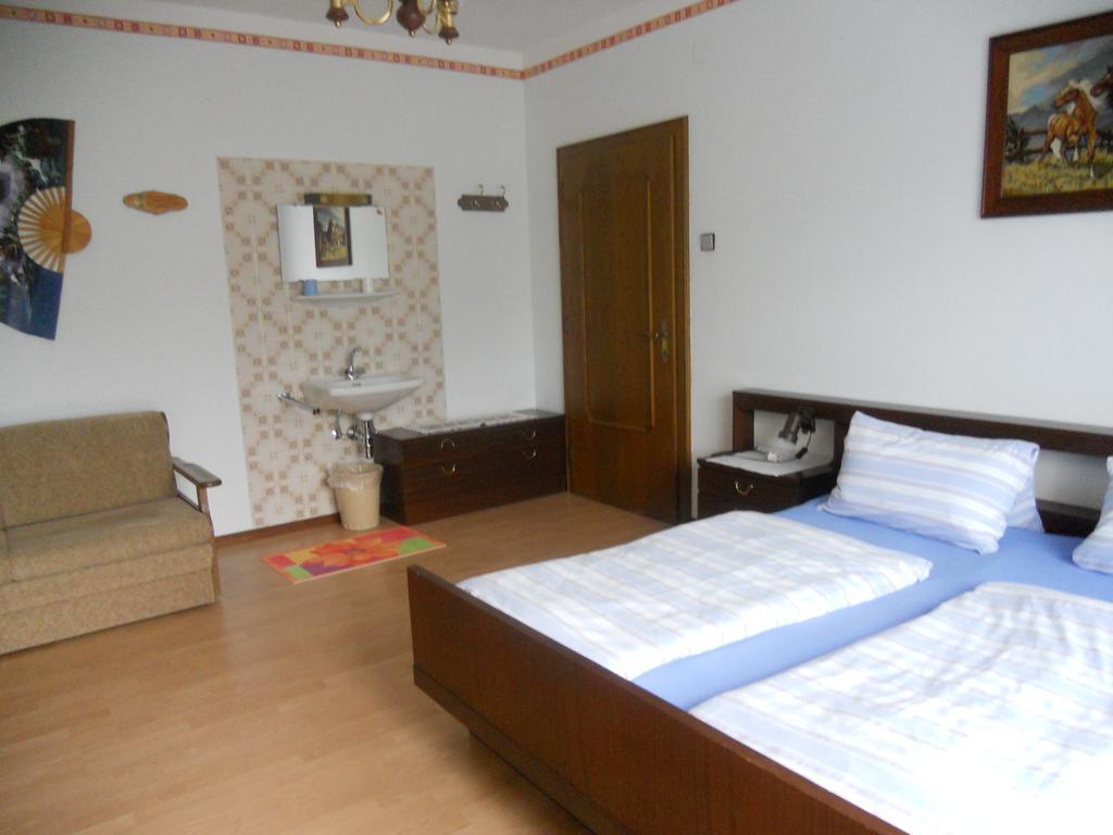 Ferienwohnung Gerti Kalt Lieserhofen Chambre photo